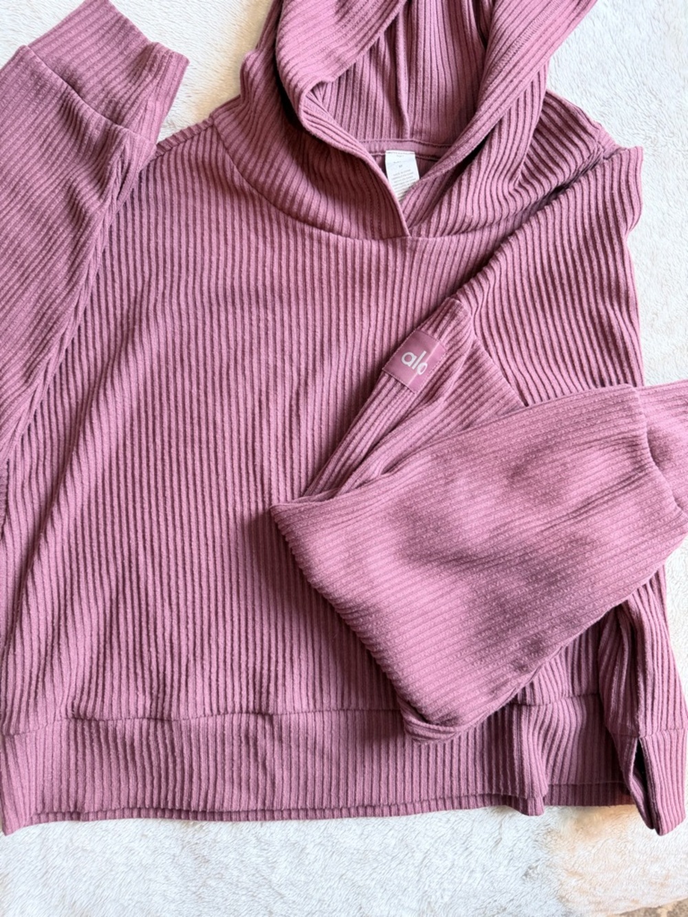 ALO Yoga Muse Hoodie in Dusty Mauve